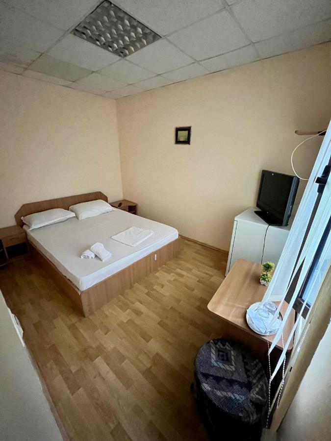Pensiunea Orhideea Байле Херкулане Екстериор снимка